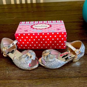 Size 11 adorable dress shoes